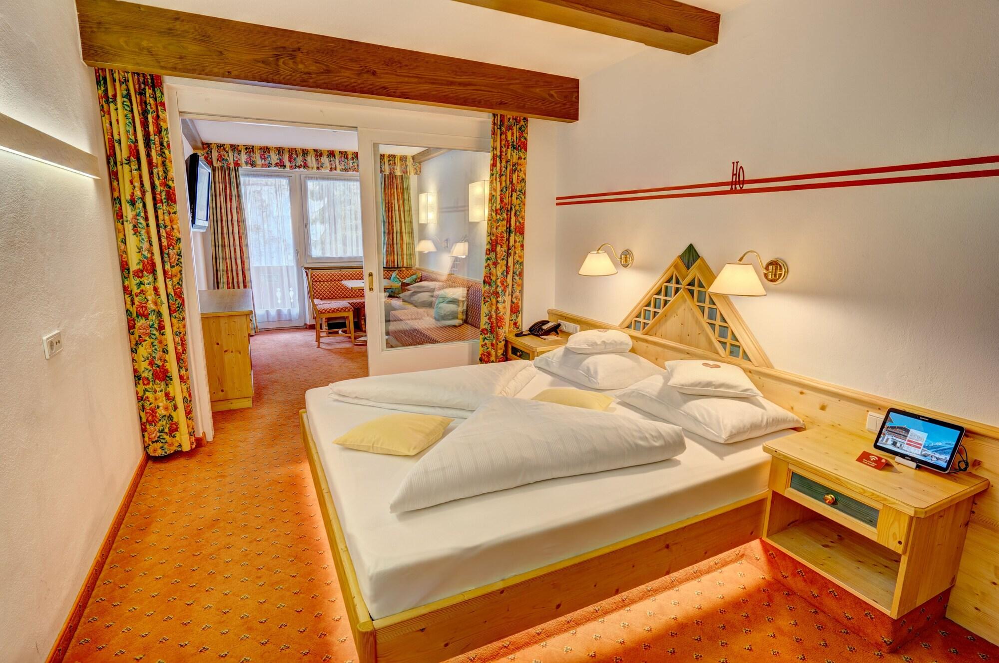 Alpenbad Hotel Hohenhaus Тукс Экстерьер фото