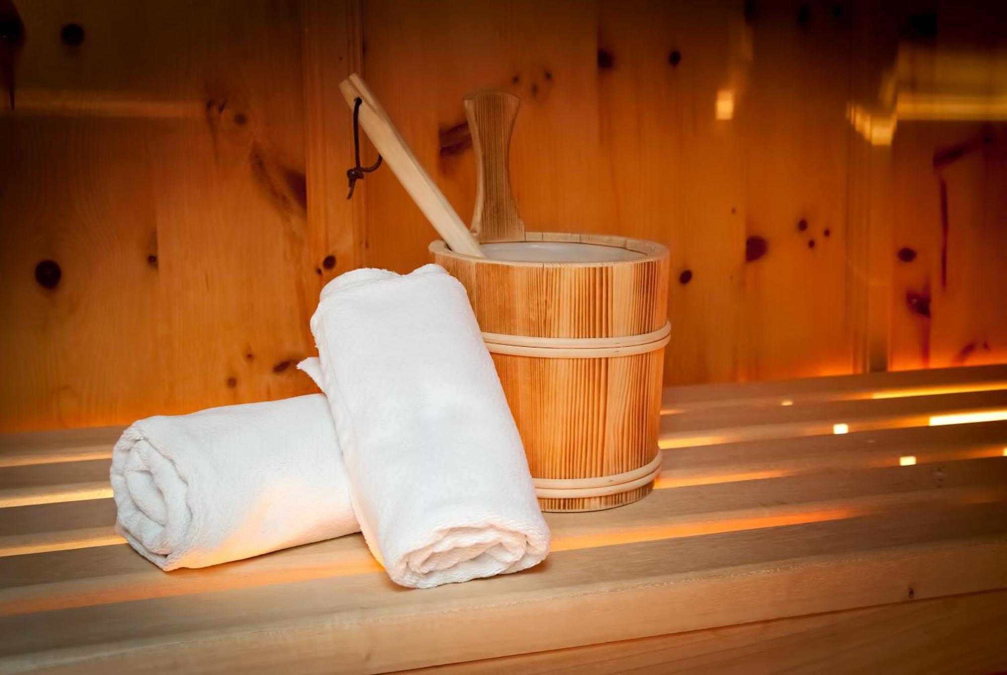 Alpenbad Hotel Hohenhaus Тукс Номер фото